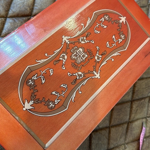 Borghese wood music box - Picture 13 of 14